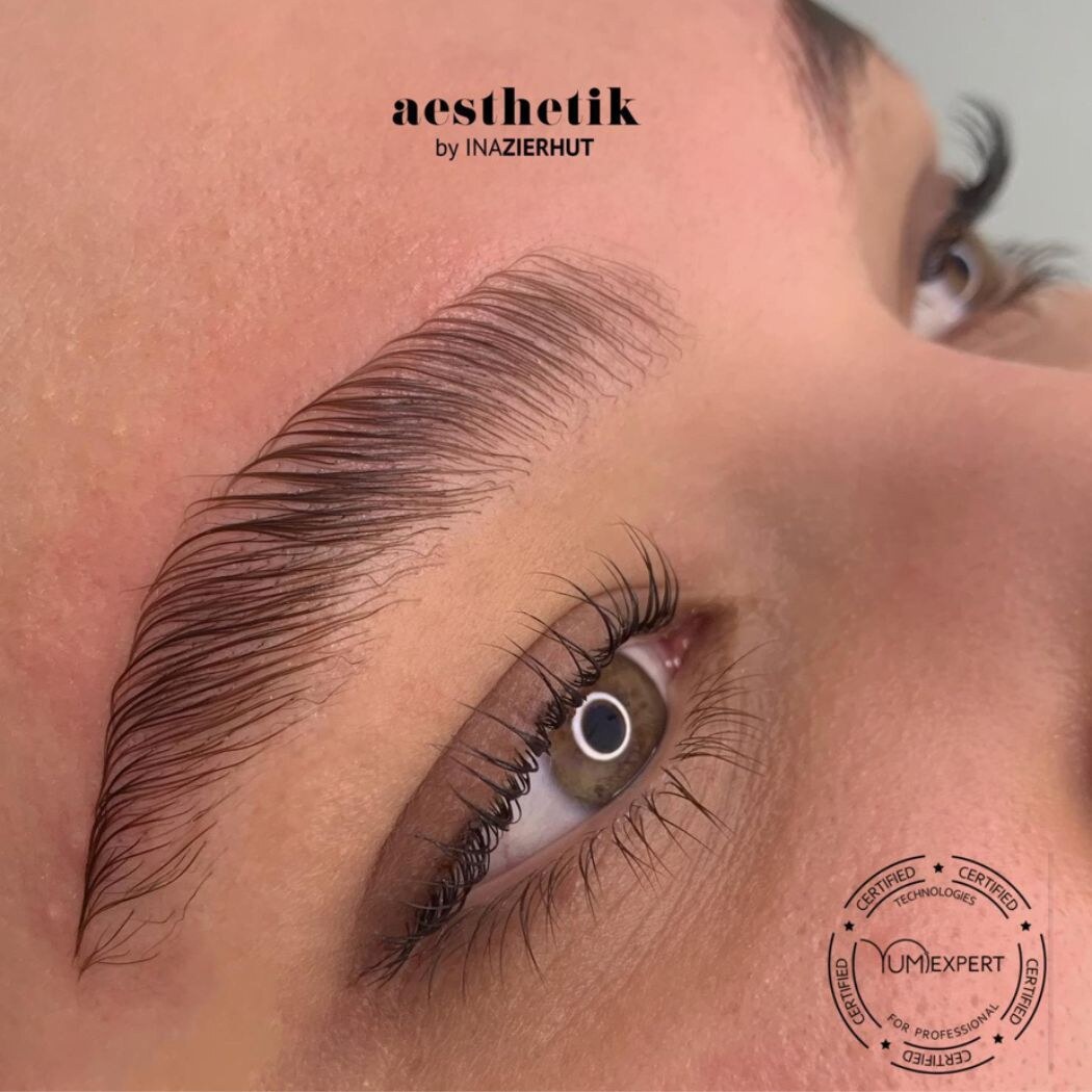 Browlifting bei Aesthetik by Ina Zierhut