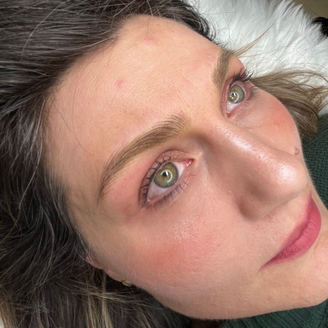 Augenbrauen Permanent Make-Up bei Aesthetik by Ina Zierhut