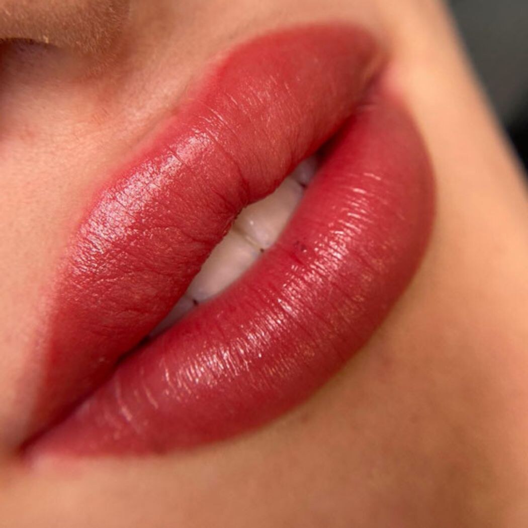 Lippen Permanent Make-Up bei Aesthetik by Ina Zierhut