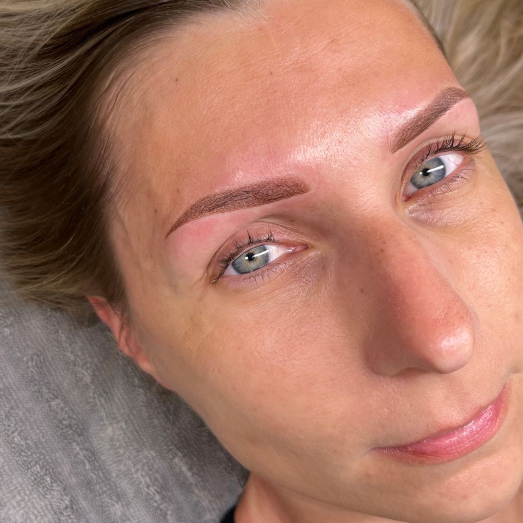 Augenbrauen Permanent Make-Up bei Aesthetik by Ina Zierhut